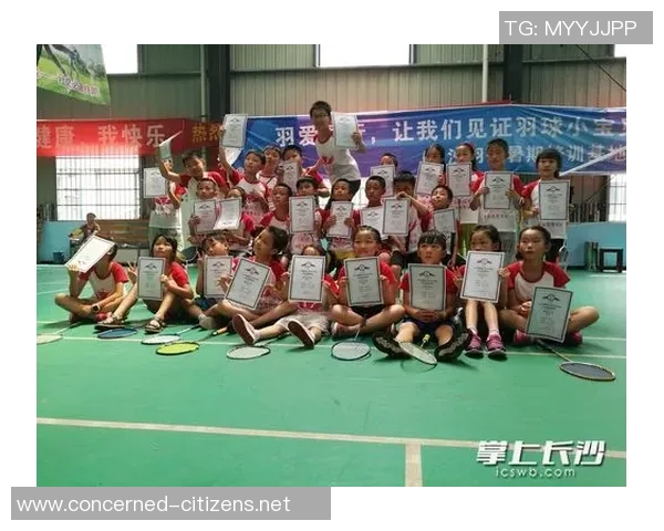 羽毛球精神:重庆羽毛球队拼搏历程的真实记录与感悟 羽毛球精神:重庆羽毛球队拼搏历程的真实记录与感悟