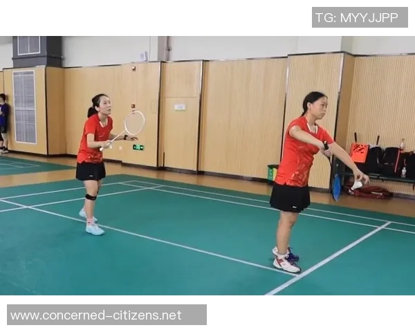 赛后复盘:上海网球队与西安网球队默契配合的精彩瞬间分析 赛后复盘:上海网球队与西安网球队默契配合的精彩瞬间分析