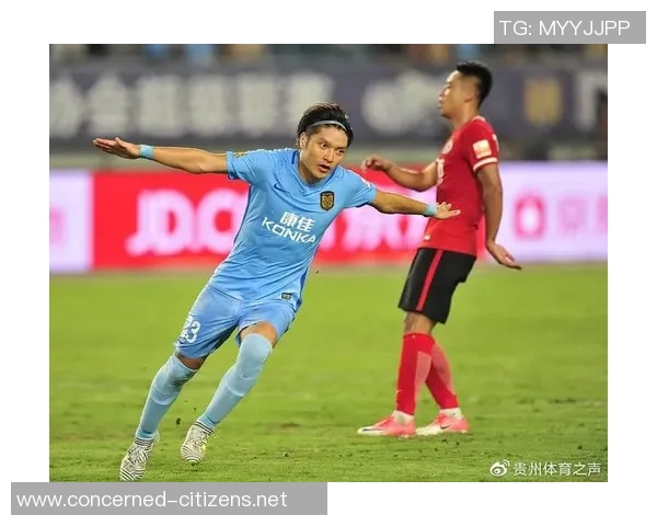 足球明星佩戴头箍的高清图片展示与解析 足球明星佩戴头箍的高清图片展示与解析