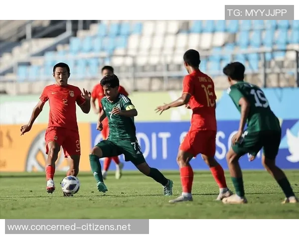 足球明星在比赛中泪洒赛场感人瞬间视频引发球迷热议与共鸣 足球明星在比赛中泪洒赛场感人瞬间视频引发球迷热议与共鸣