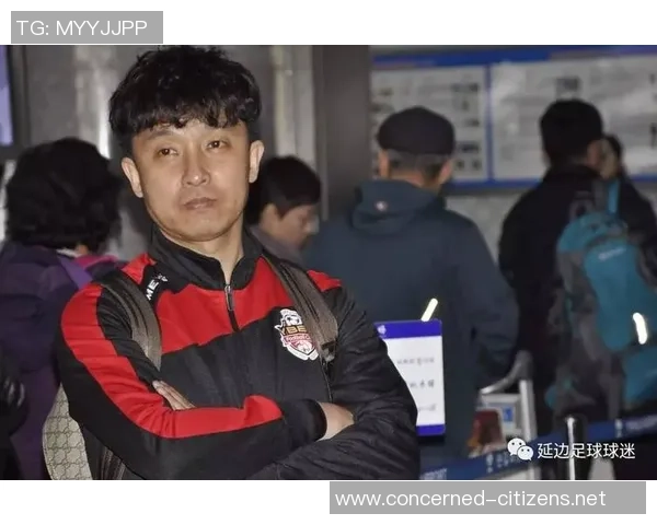 足球明星黄勇的生平成就与精彩瞬间全景介绍 足球明星黄勇的生平成就与精彩瞬间全景介绍