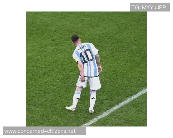 身高155厘米的足球明星如何在绿茵场上创造传奇与辉煌 身高155厘米的足球明星如何在绿茵场上创造传奇与辉煌